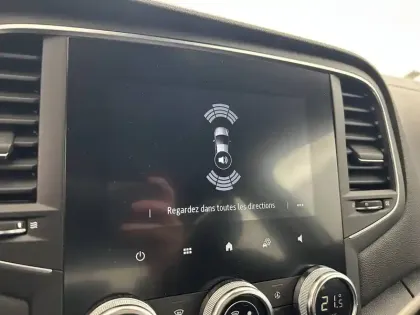 Photo 19 Renault Megane Mégane IV Berline Blue dCi 115 - 21B