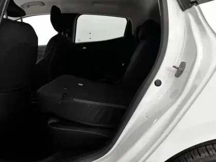 Photo 25 Renault Clio  Blue dCi 100