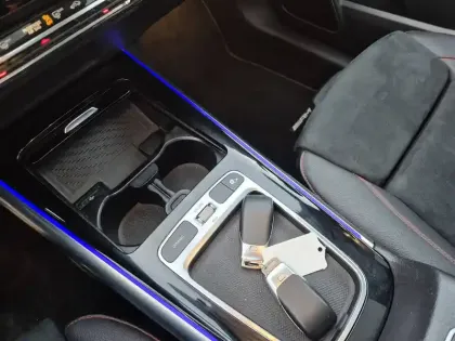 Photo 19 Mercedes GLA  200 d 8G-DCT