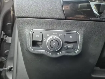 Photo 17 Mercedes GLA  200 d 8G-DCT