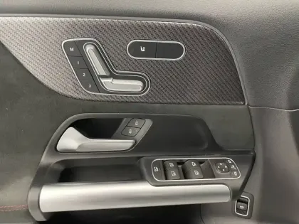 Photo 86 Mercedes GLA Gén. II (H247) Ph2 AMG Line 5