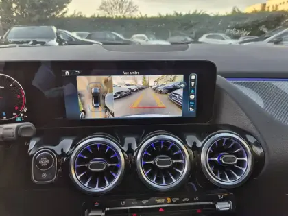 Photo 21 Mercedes GLA  200 d 8G-DCT