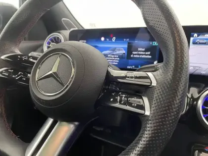 Photo 49 Mercedes GLA  200 d 8G-DCT