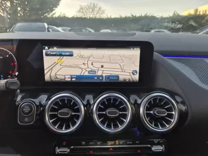 Photo 18 Mercedes GLA  200 d 8G-DCT