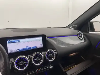 Photo 50 Mercedes GLA  200 d 8G-DCT