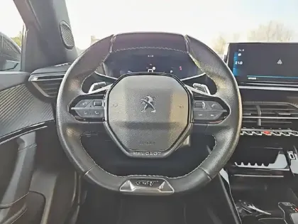 Photo 8 Peugeot 2008  BlueHDi 130 S&S EAT8