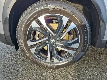 Photo 12 Peugeot 2008  BlueHDi 130 S&S EAT8