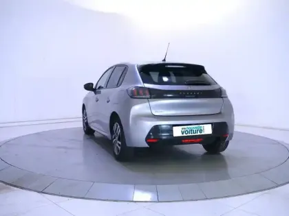 Photo 27 Peugeot 208  PureTech 100 S&S BVM6