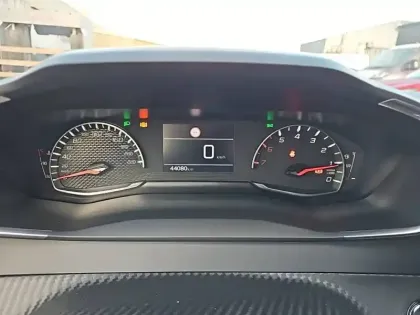 Photo 9 Peugeot 208  PureTech 100 S&S BVM6