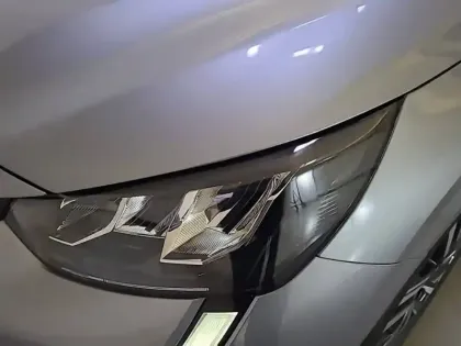 Photo 36 Peugeot 208  PureTech 100 S&S BVM6