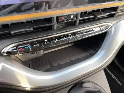 Photo 84 Fiat 500  1.0 65 ch Hybride