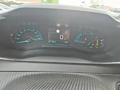 Photo 9 Peugeot 208  Electrique 50 kWh 136ch