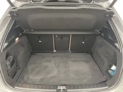 Photo 34 Mercedes GLA  250 e 8G-DCT