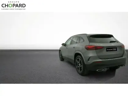 Photo 26 Mercedes GLA  250 e 8G-DCT