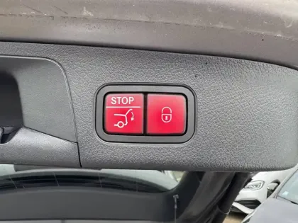 Photo 16 Mercedes GLA  250 e 8G-DCT