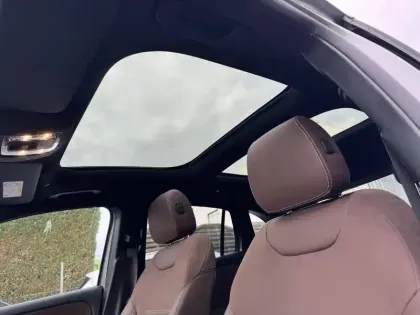 Photo 13 Mercedes GLA  250 e 8G-DCT