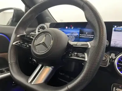 Photo 45 Mercedes GLA  250 e 8G-DCT