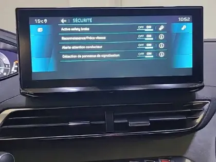 Photo 21 Peugeot 5008  PureTech 180ch S&S EAT8