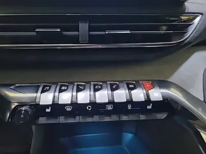 Photo 59 Peugeot 5008 Gén. II Ph2 GT 5