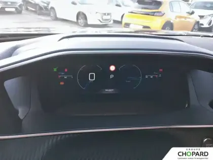 Photo 48 Peugeot 2008  Hybrid 145 e-DCS6