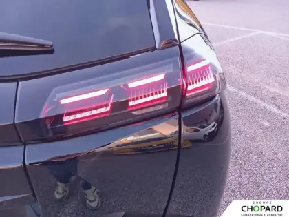 Photo 86 Peugeot 2008  Hybrid 145 e-DCS6