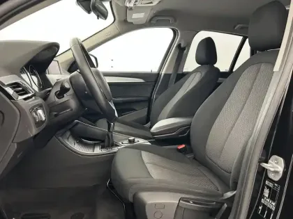 Photo 46 BMW X1  sDrive 18i 140 ch