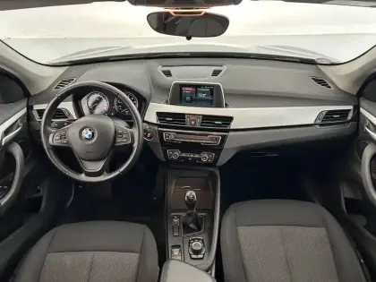 Photo 83 BMW X1  sDrive 18i 140 ch