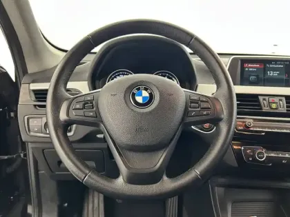 Photo 23 BMW X1  sDrive 18i 140 ch