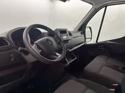 Photo 41 Renault Master  FGN TRAC F3500 L2H2 BLUE DCI 135
