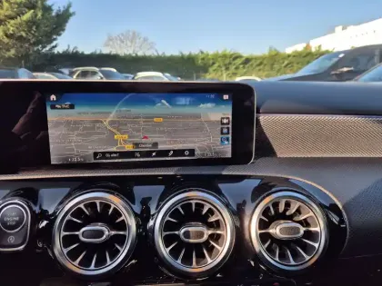 Photo 16 Mercedes Classe A  180 d 7G-DCT