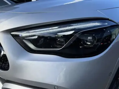 Photo 18 Mercedes GLA  250 e 8G-DCT