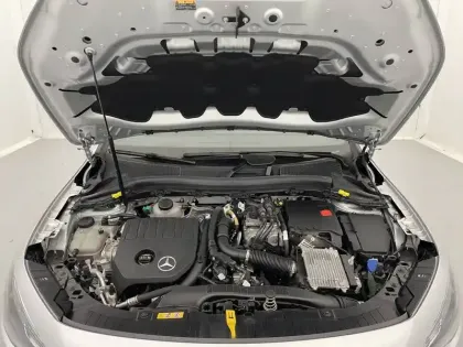 Photo 39 Mercedes GLA  250 e 8G-DCT