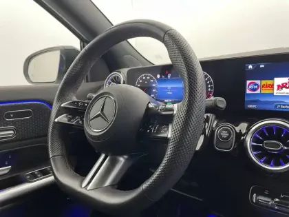 Photo 43 Mercedes GLA  250 e 8G-DCT