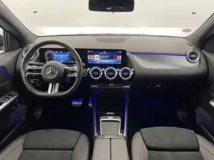 Photo 44 Mercedes GLA  250 e 8G-DCT