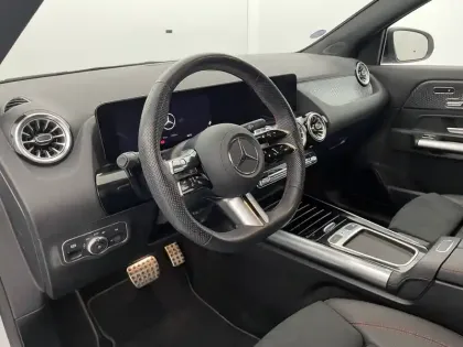 Photo 49 Mercedes GLA  250 e 8G-DCT