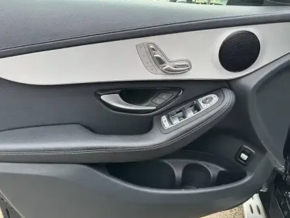 Photo 8 Mercedes Classe GLC GLC 200 d 9G-Tronic