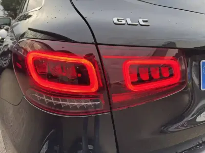 Photo 16 Mercedes Classe GLC GLC 200 d 9G-Tronic