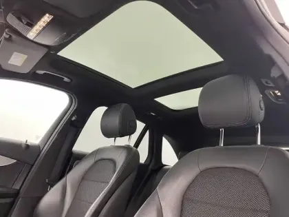 Photo 40 Mercedes Classe GLC GLC 200 d 9G-Tronic