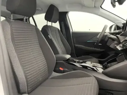 Photo 26 Peugeot 208  Electrique 50 kWh 136ch