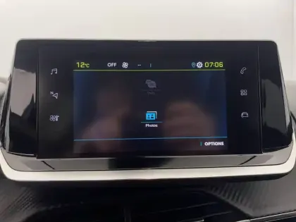 Photo 19 Peugeot 208  Electrique 50 kWh 136ch