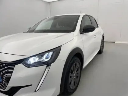 Photo 23 Peugeot 208  Electrique 50 kWh 136ch