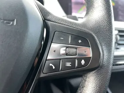 Photo 17 BMW Serie 1 118i 136 ch DKG7