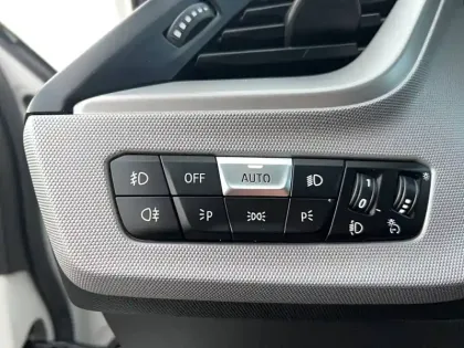 Photo 16 BMW Serie 1 118i 136 ch DKG7