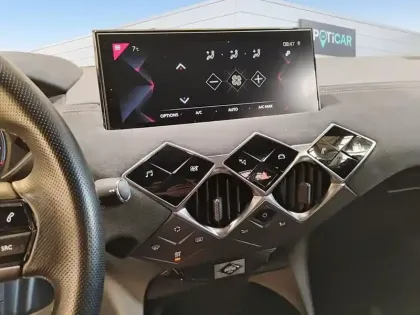 Photo 21 DS DS 3 DS3 Crossback PureTech 100 BVM6 Performance Line