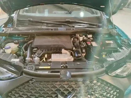 Photo 6 DS DS 3 DS3 Crossback PureTech 100 BVM6 Performance Line