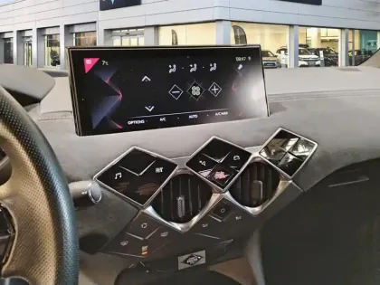 Photo 10 DS DS 3 DS3 Crossback PureTech 100 BVM6 Performance Line