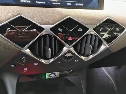 Photo 12 DS DS 3 DS3 Crossback PureTech 130 EAT8 Grand Chic