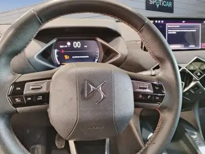 Photo 11 DS DS 3  PureTech 100 BVM6 Performance Line