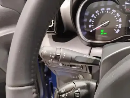 Photo 16 Citroën C3 Aircross  PureTech 110 S&S BVM6 Plus