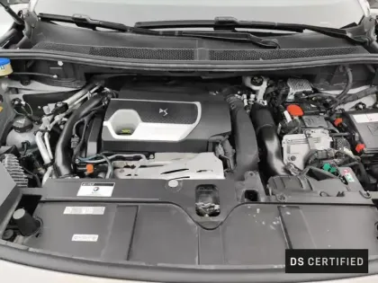 Photo 6 DS DS 7 DS7 Crossback Hybride E-Tense 300 EAT8 4x4 Performance Line+